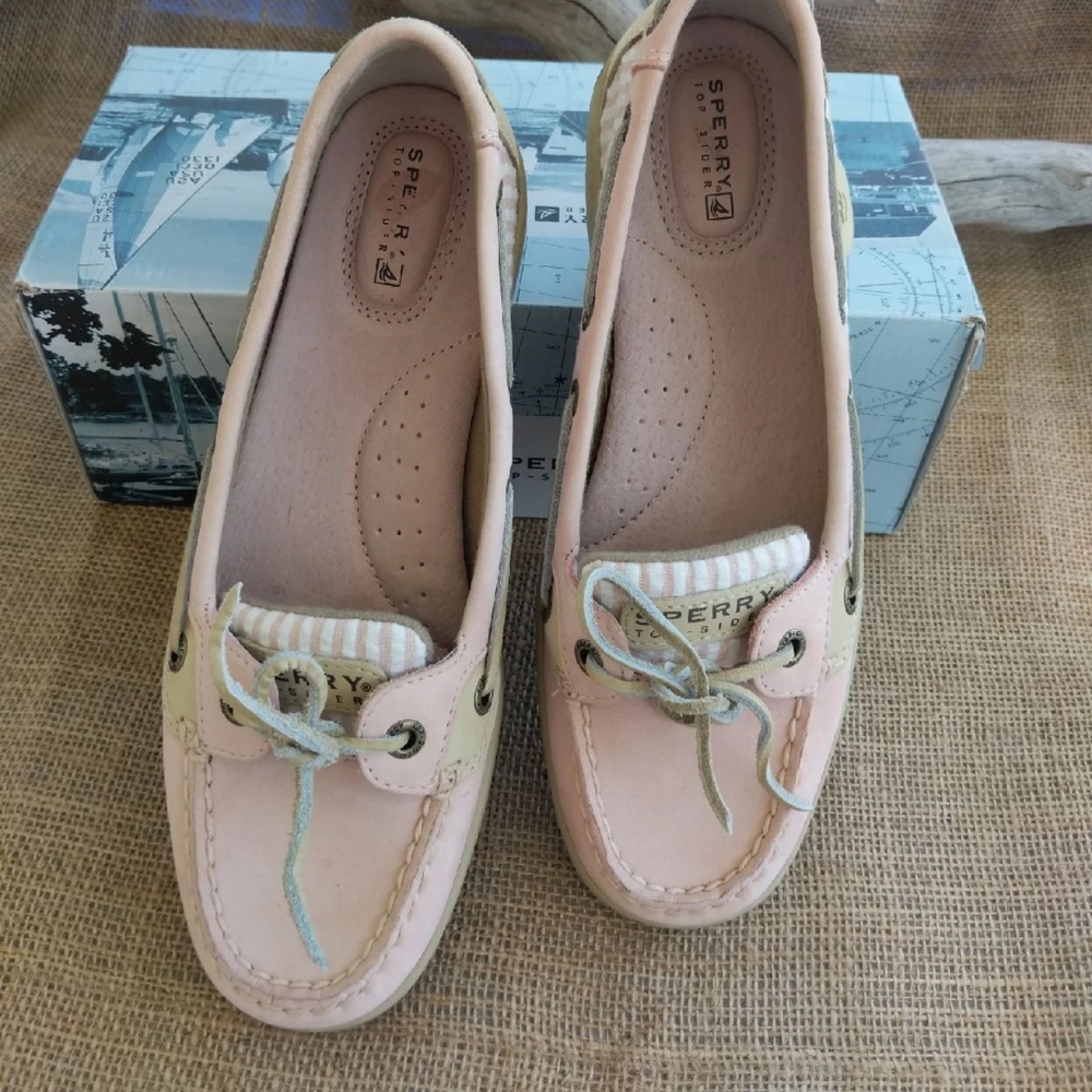 Sperry Angelfish boat shoes new in box